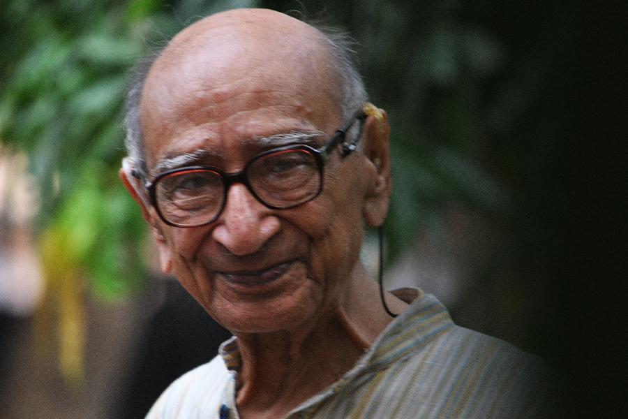 Narayan Desai